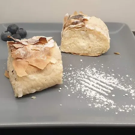 Zsofi Vendeghaz Apartment